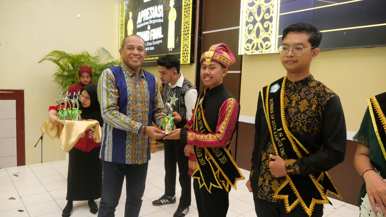 Unkhair Beri Penghargaan kepada 249 Mahasiswa Berprestasi, dan Pemilihan Duta Kampus 2024